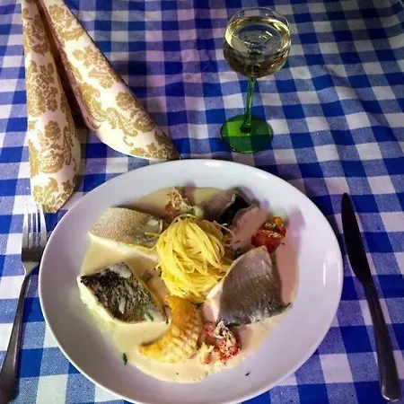 Ξενοδοχείο A L'etrier 2*
